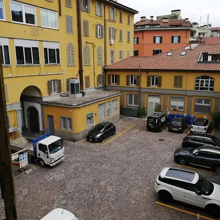 Bed & Breakfast Smeraldo Airport 2*