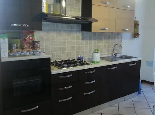 Bed & Breakfast B&B Smeraldo Airport 3*