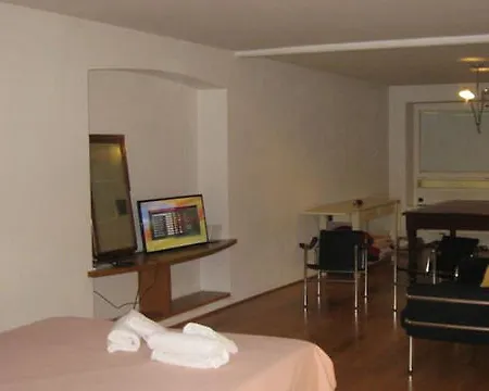 B&B Smeraldo Airport